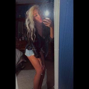 Meet your Posher, Paige